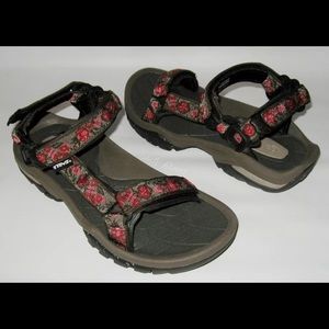 Teva Terra Fi Sandals - NEW No Box - 9